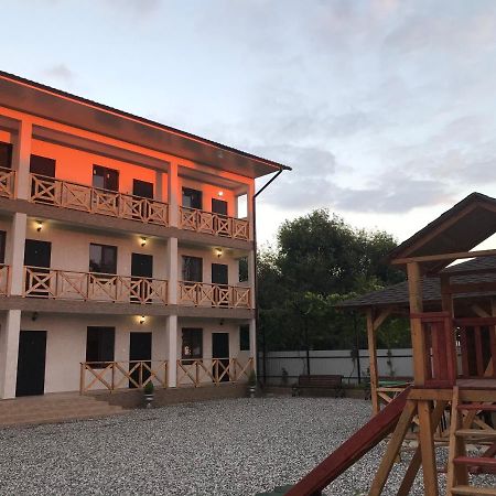 Guest House Dana ピツンダ エクステリア 写真
